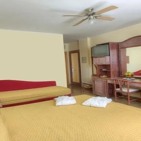 Park Valle Clavia 4* بيسْكيتْشّي