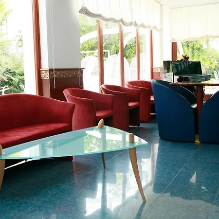 Park Valle Clavia Отель Пескичи